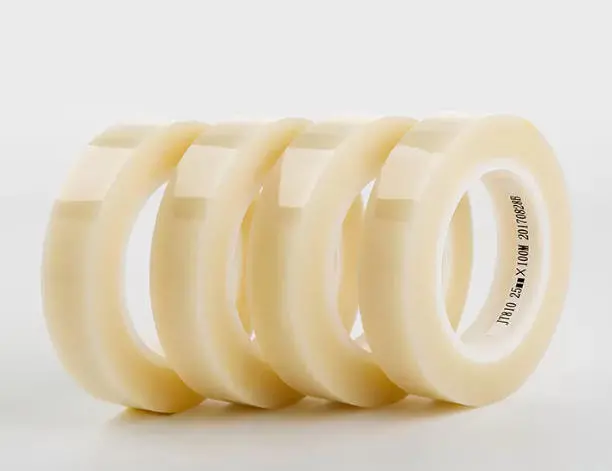 &iquest;Para qu&eacute; se utilizan las cintas de molde en la fabricaci&oacute;n de lentes &oacute;pticas?
